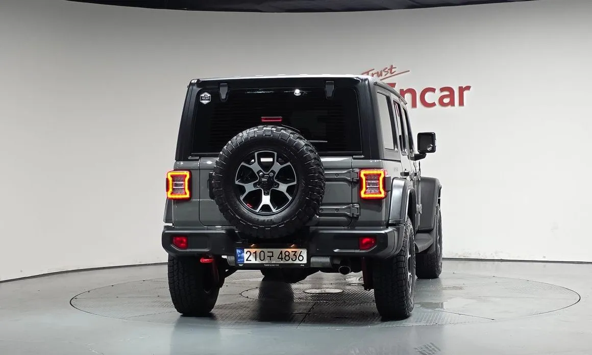 Jeep Wrangler — фото 6