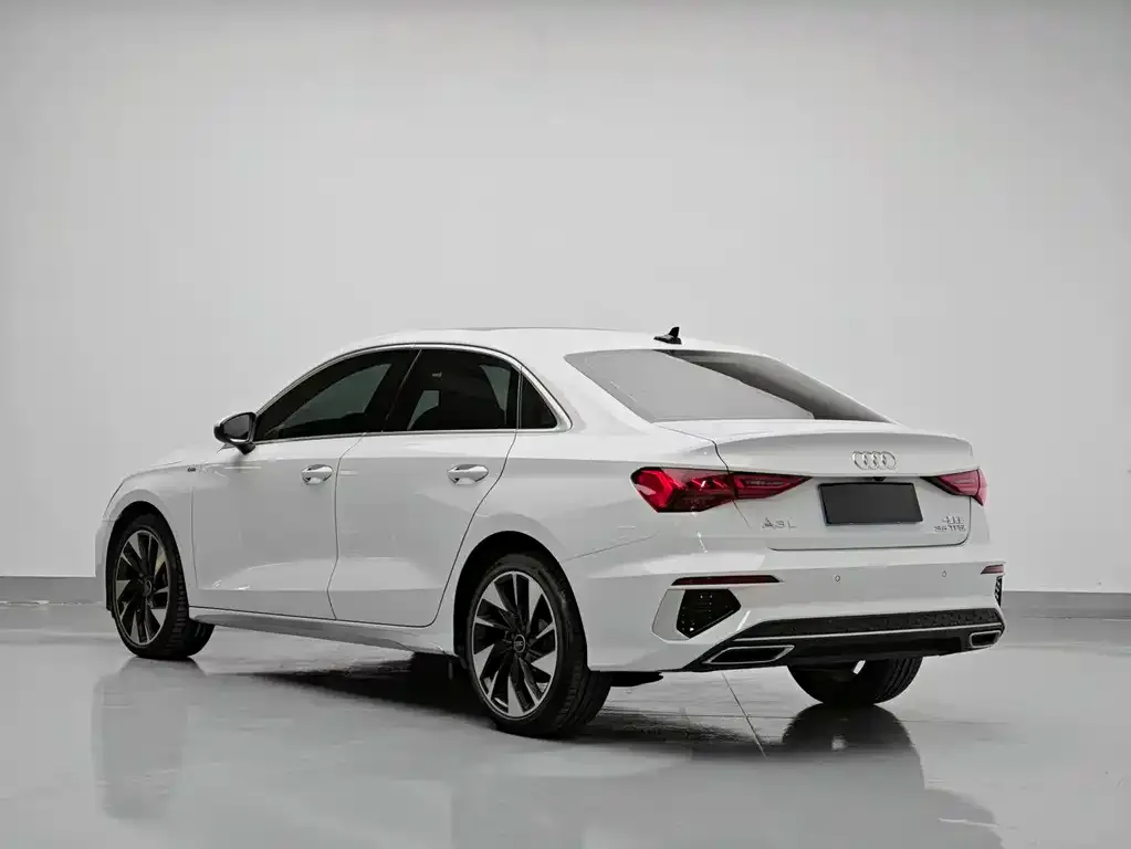Audi A3 — фото 9