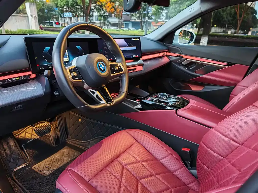BMW i5 — фото 10
