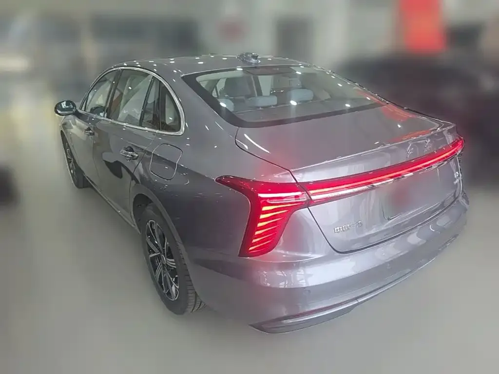 Hongqi H5 PHEV 2025 из CN, фото 10