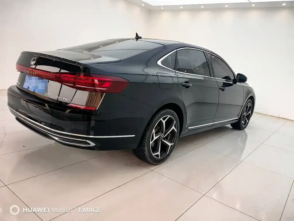 Volkswagen Passat — фото 9
