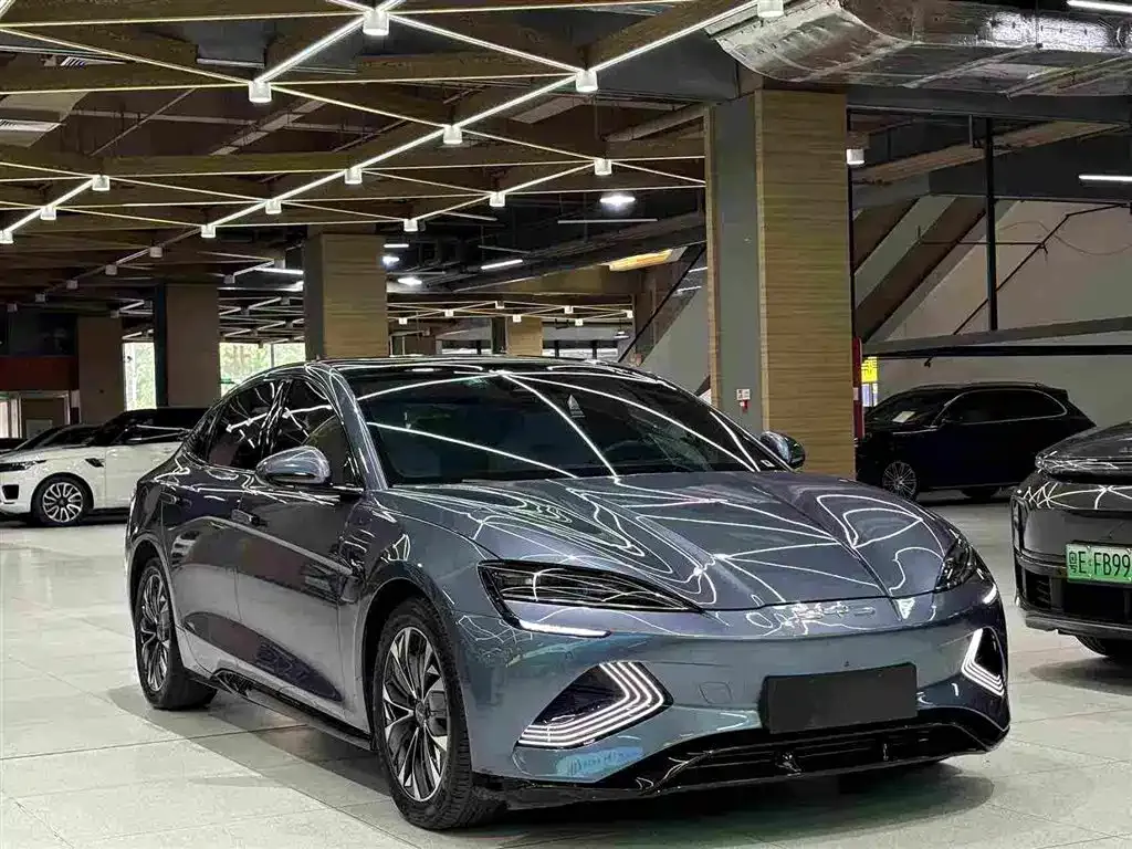 BYD Seal — фото 10