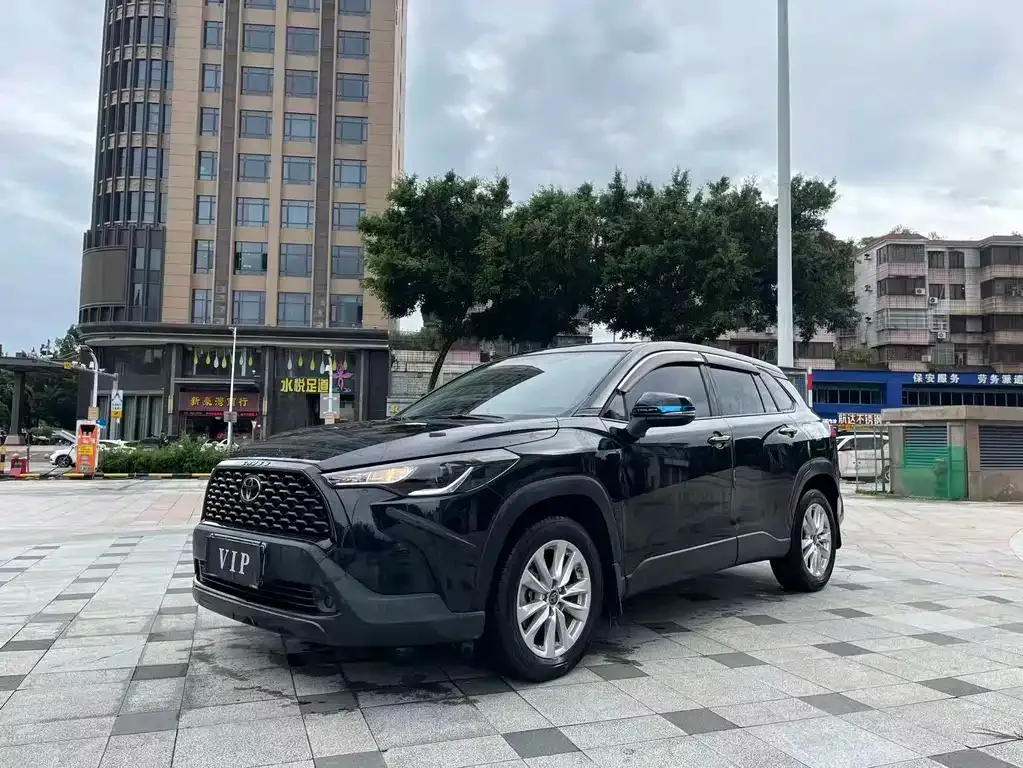 Toyota Corolla Cross — фото 10