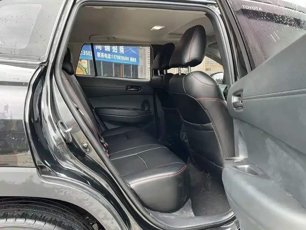 Toyota Corolla Cross — фото 2