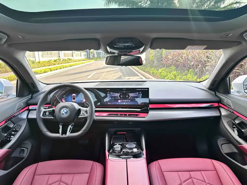 BMW 5 Series — фото 2