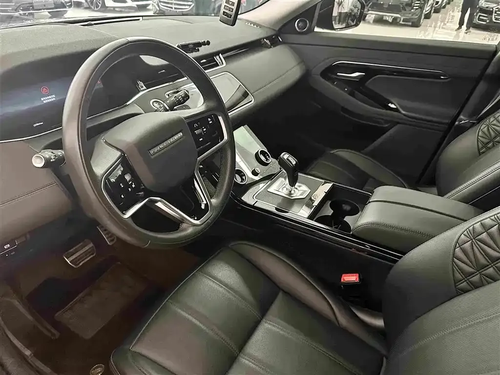 Land Rover Evoque — фото 10