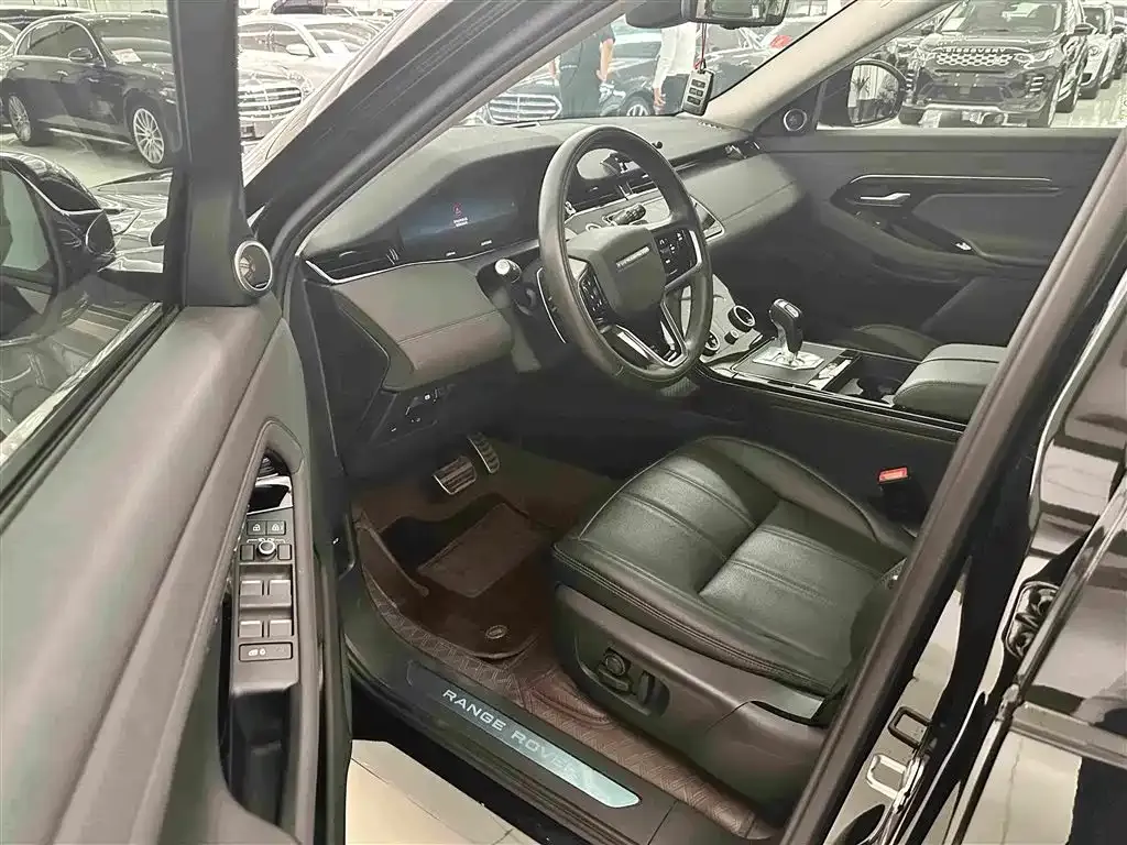 Land Rover Evoque — фото 6