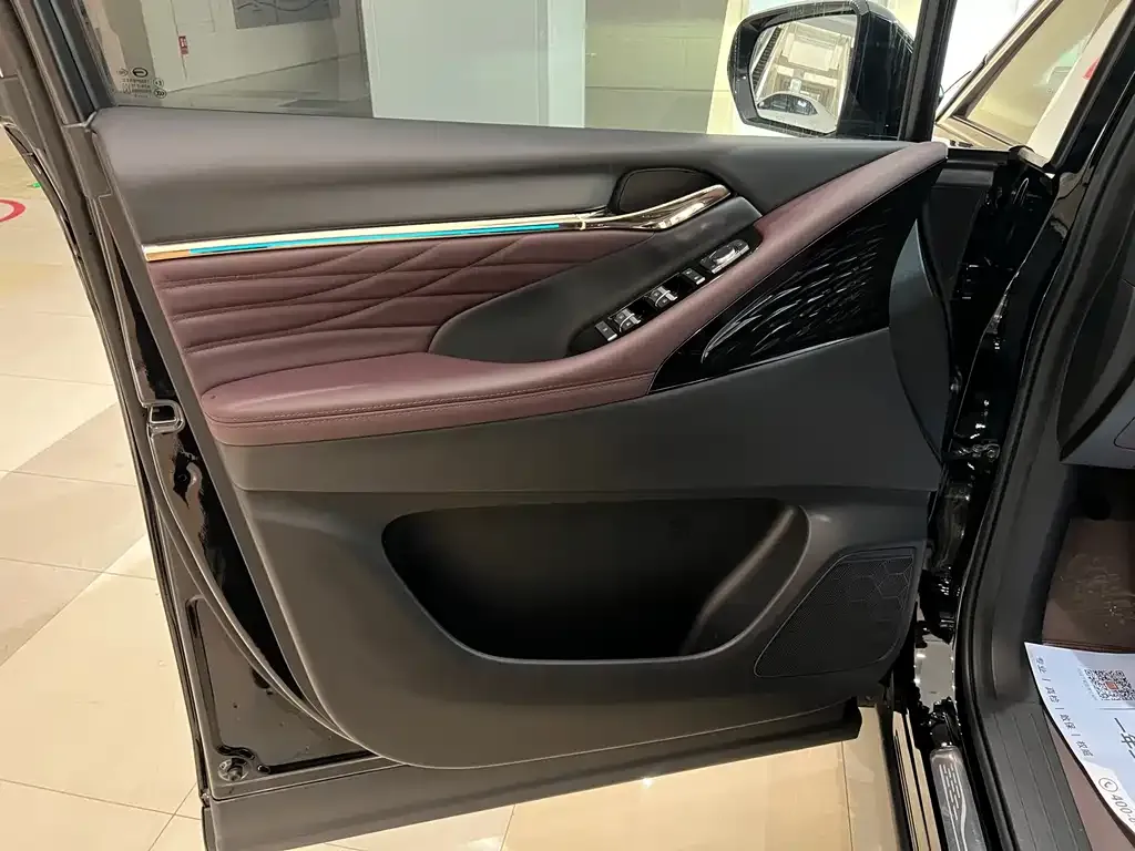 GAC Motor Trumpchi M8 — фото 10