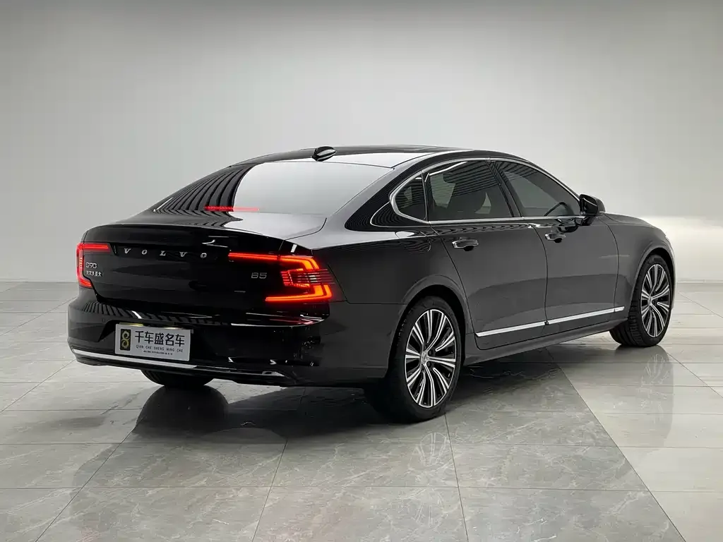Volvo S90 — фото 4