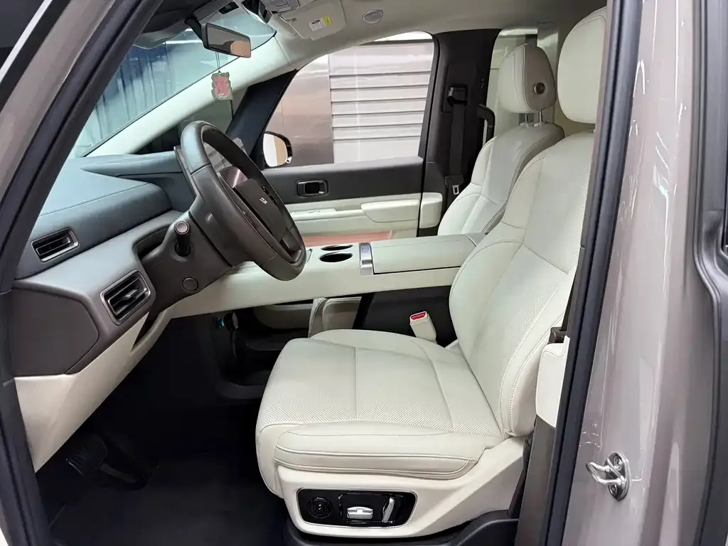 Li Auto MEGA 2024 из CN, фото 4