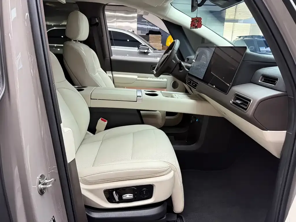 Li Auto MEGA 2024 из CN, фото 6