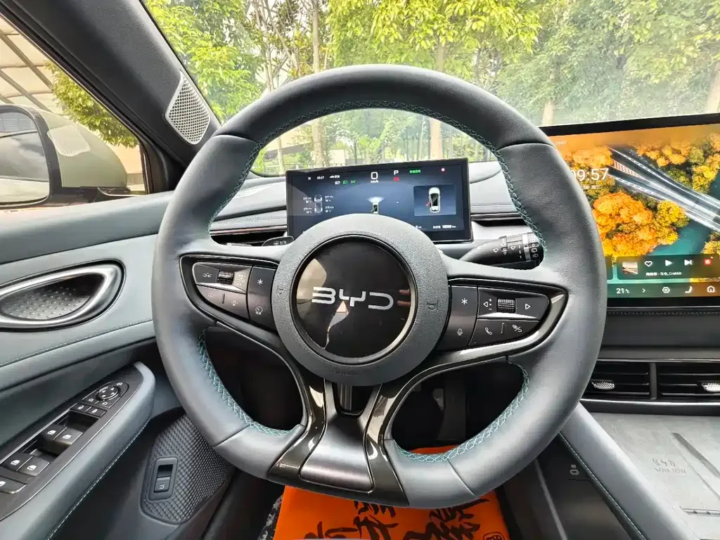 BYD Seal 06GT — фото 8