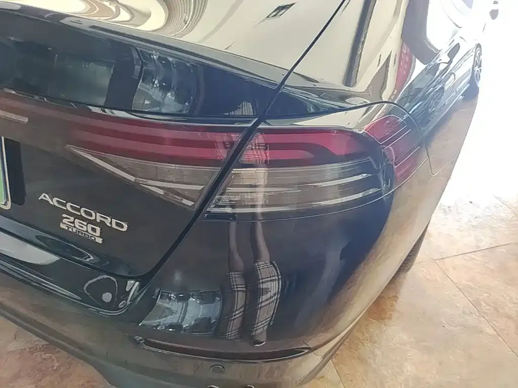 Honda Accord — фото 3