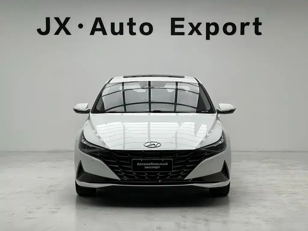 Hyundai Elantra — фото 3