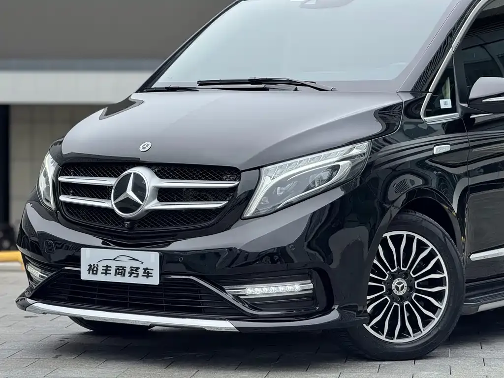 Mercedes-Benz V-Class — фото 4
