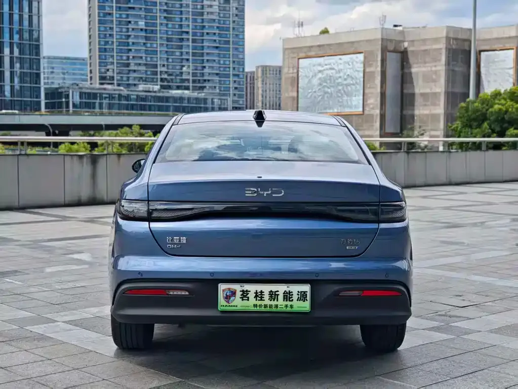 BYD Seal 05 DM-i — фото 2