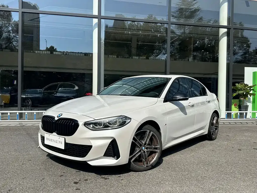 BMW 1 Series — фото 1