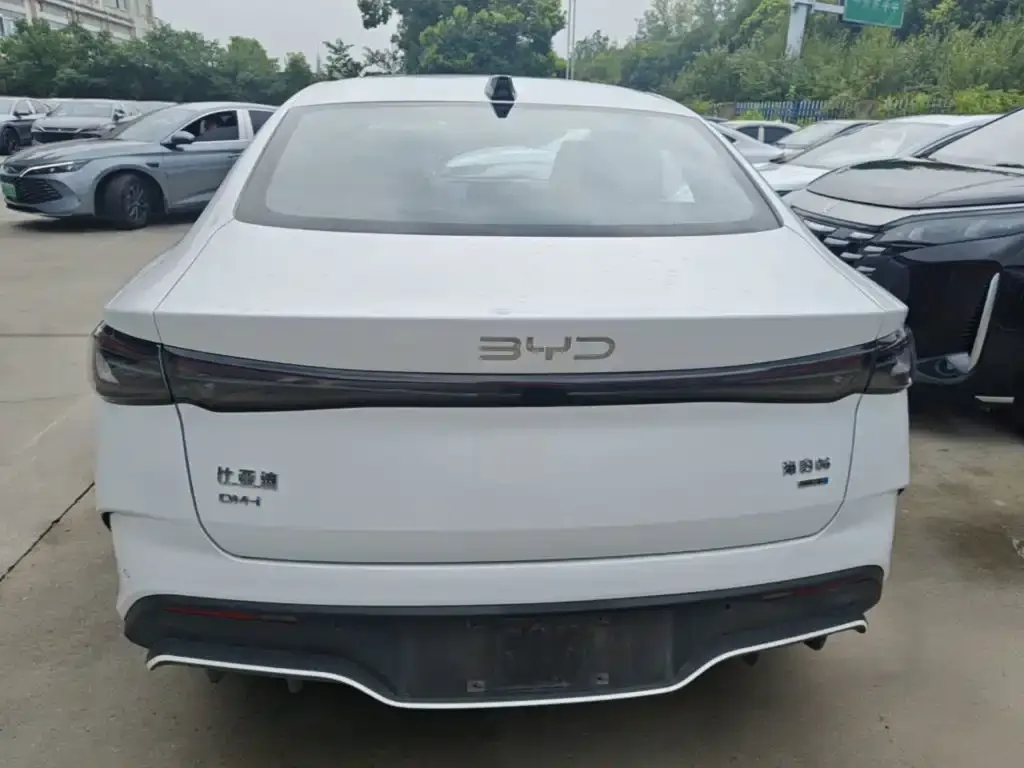 BYD Seal 06 — фото 10