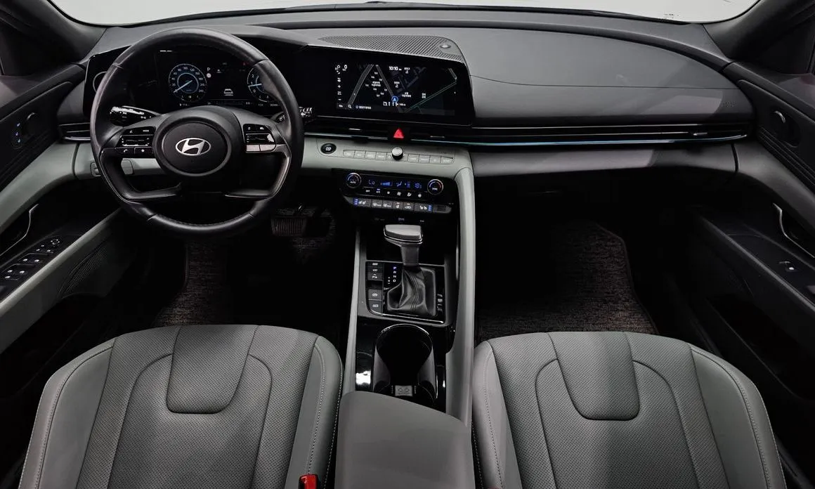 Hyundai AVANTE — фото 8
