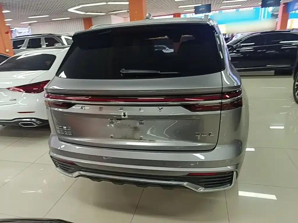 Geely Xingyue L — фото 8