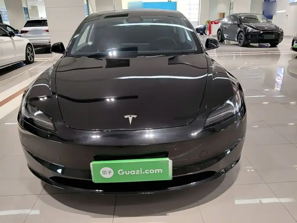 Tesla Model 3 — фото 5