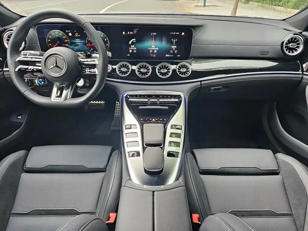 Mercedes-Benz AMG GT — фото 10
