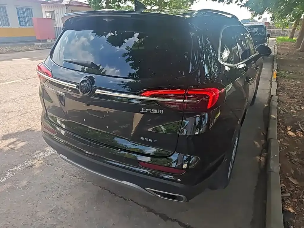 Buick Envision Plus — фото 2