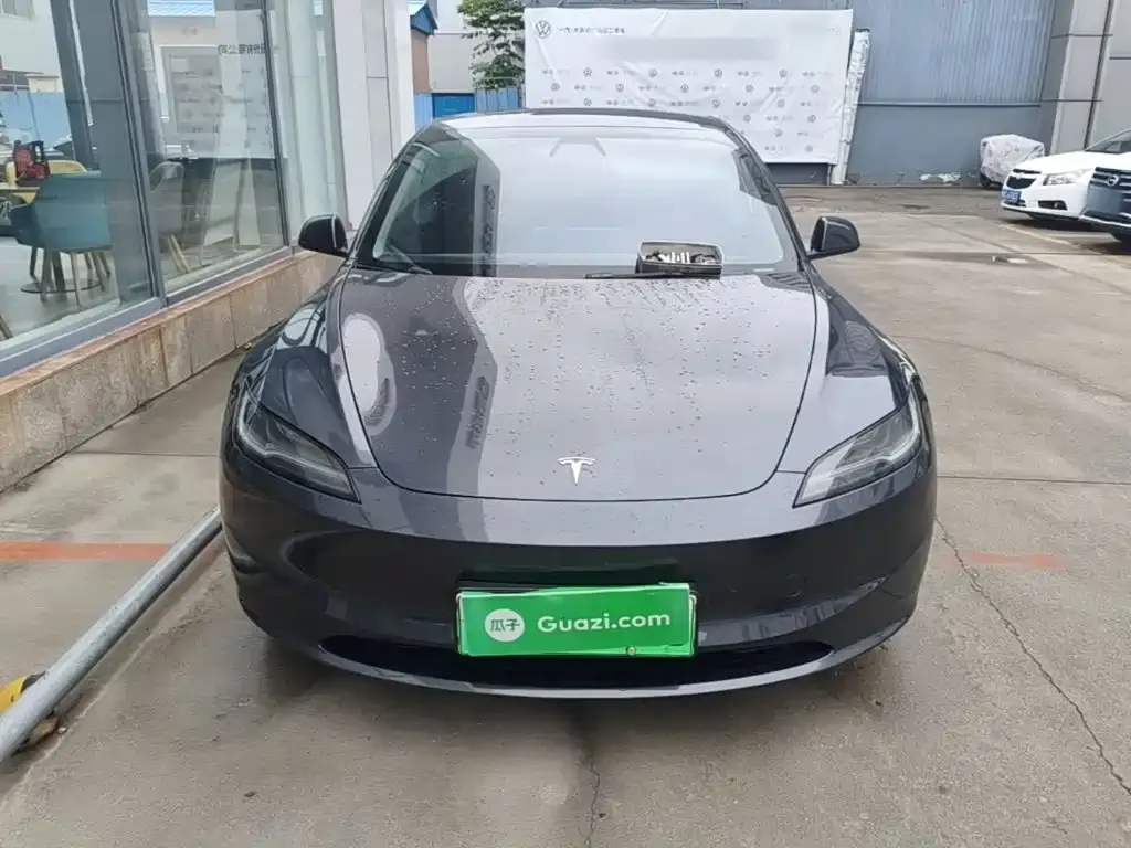 Tesla Model 3 — фото 6