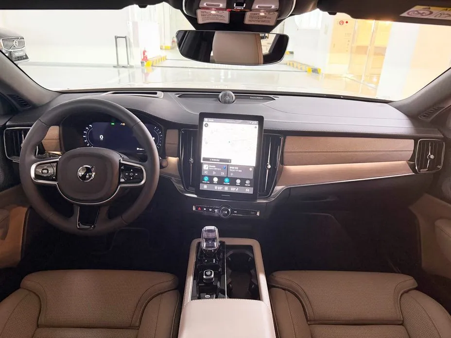 Volvo S90 2026 из KR, фото 7