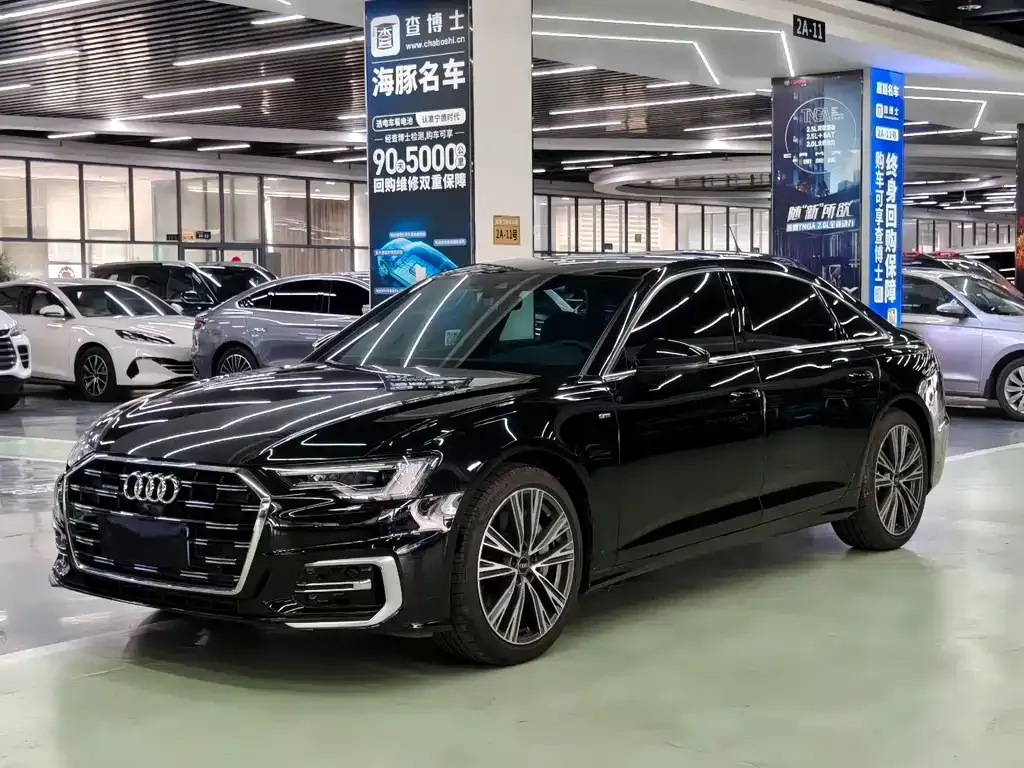Audi A6L — фото 1