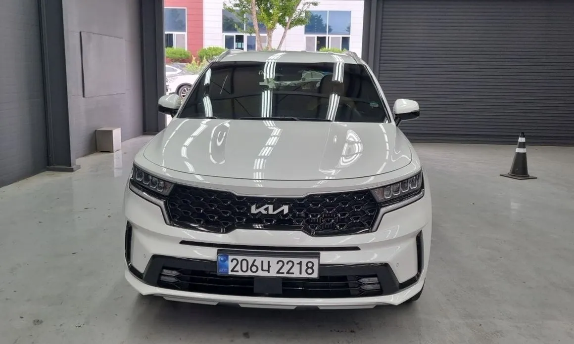 Kia Sorento — фото 8