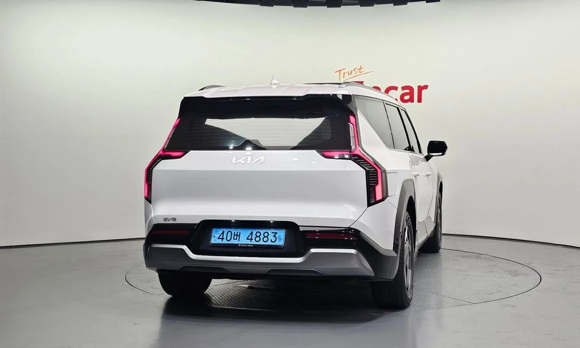 Kia EV9 2024 из KR, фото 3
