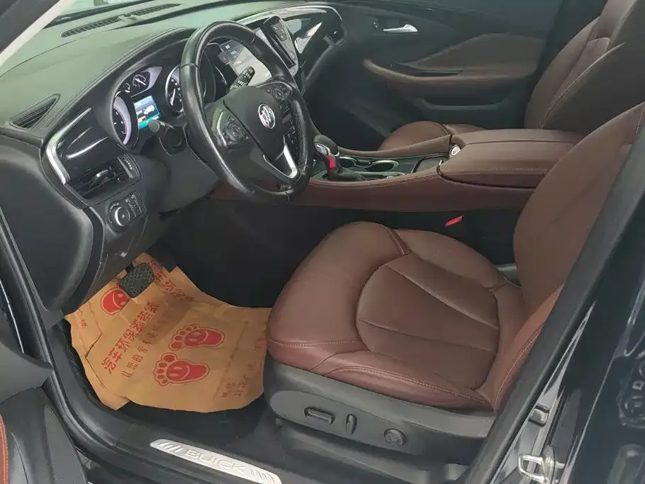 Buick Envision Plus — фото 4