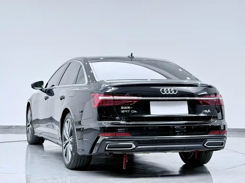 Audi A6L — фото 5