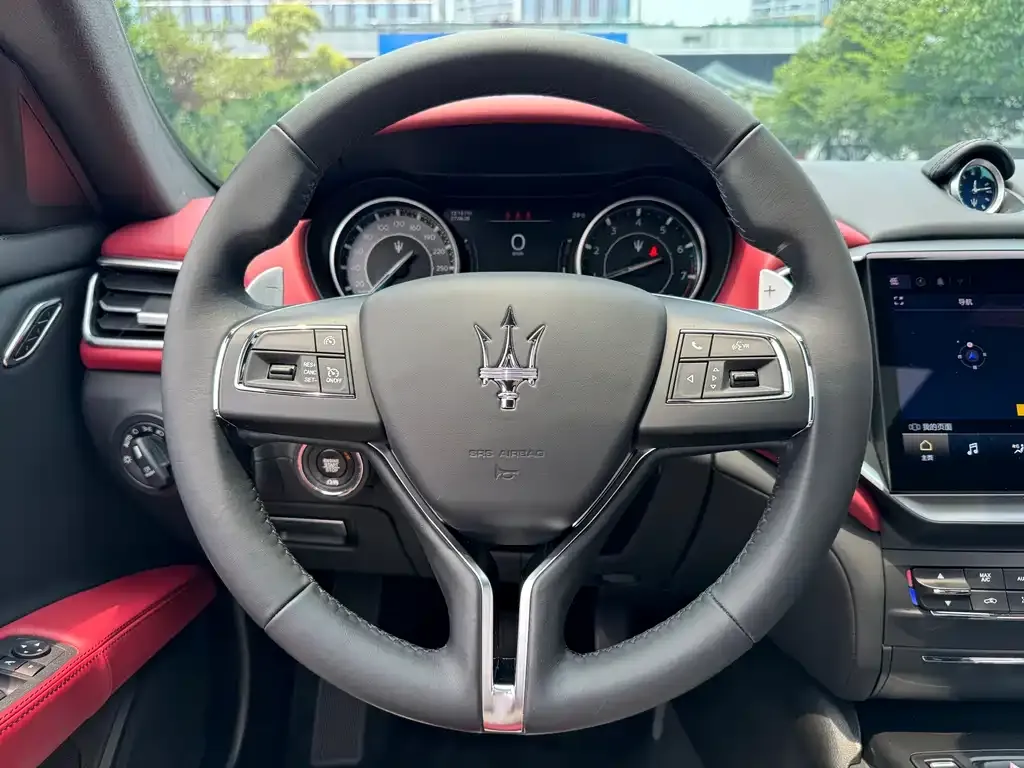 Maserati Ghibli — фото 6