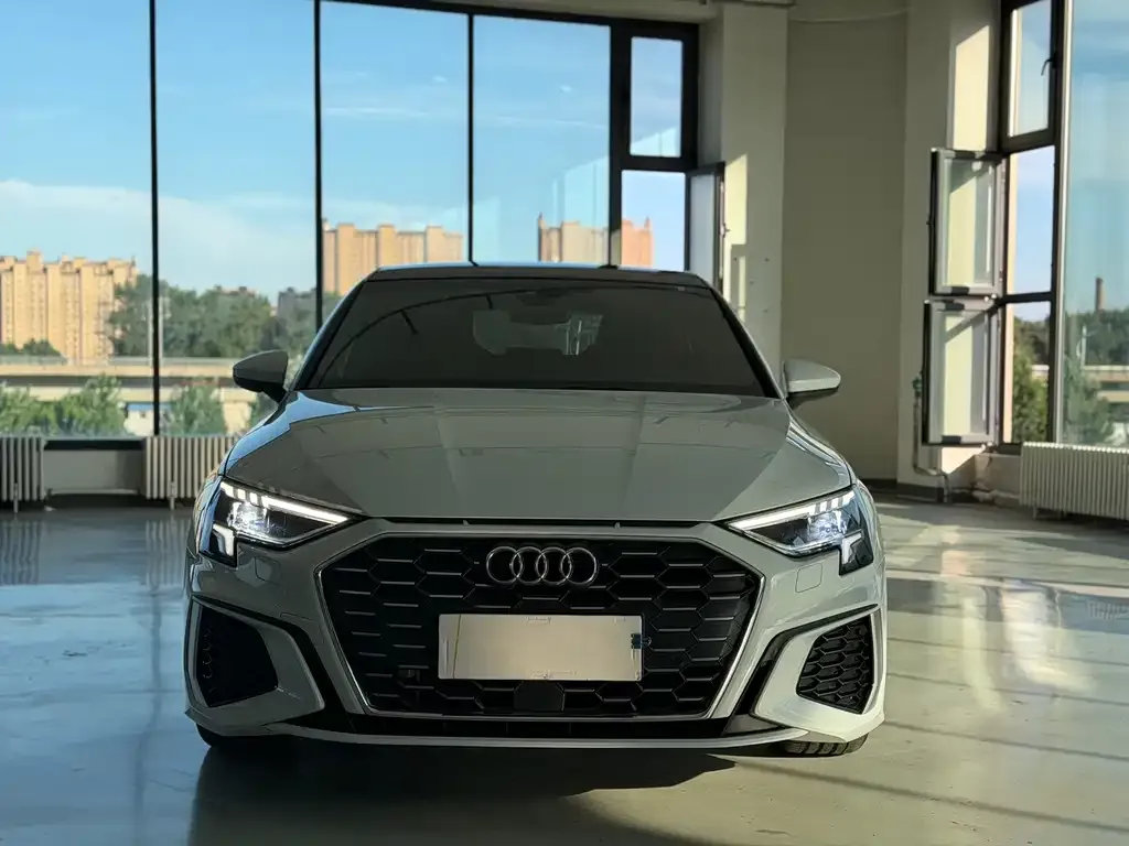 Audi A3 — фото 2