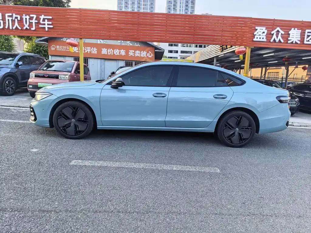 Volkswagen Passat — фото 8