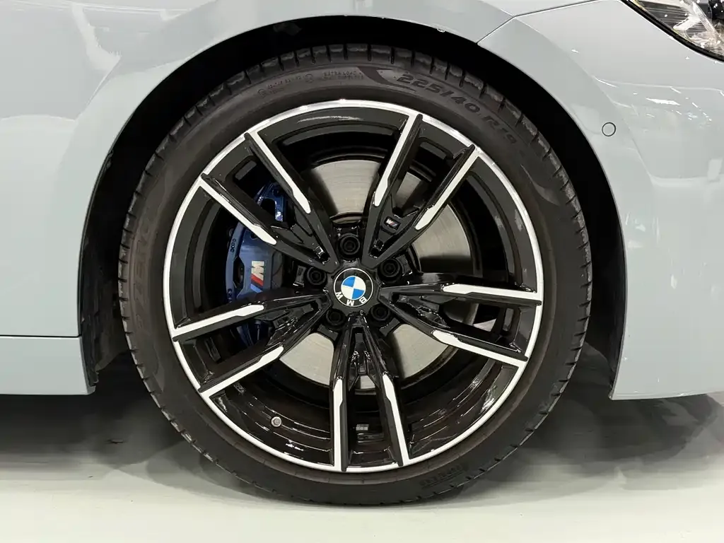 BMW M240i — фото 9