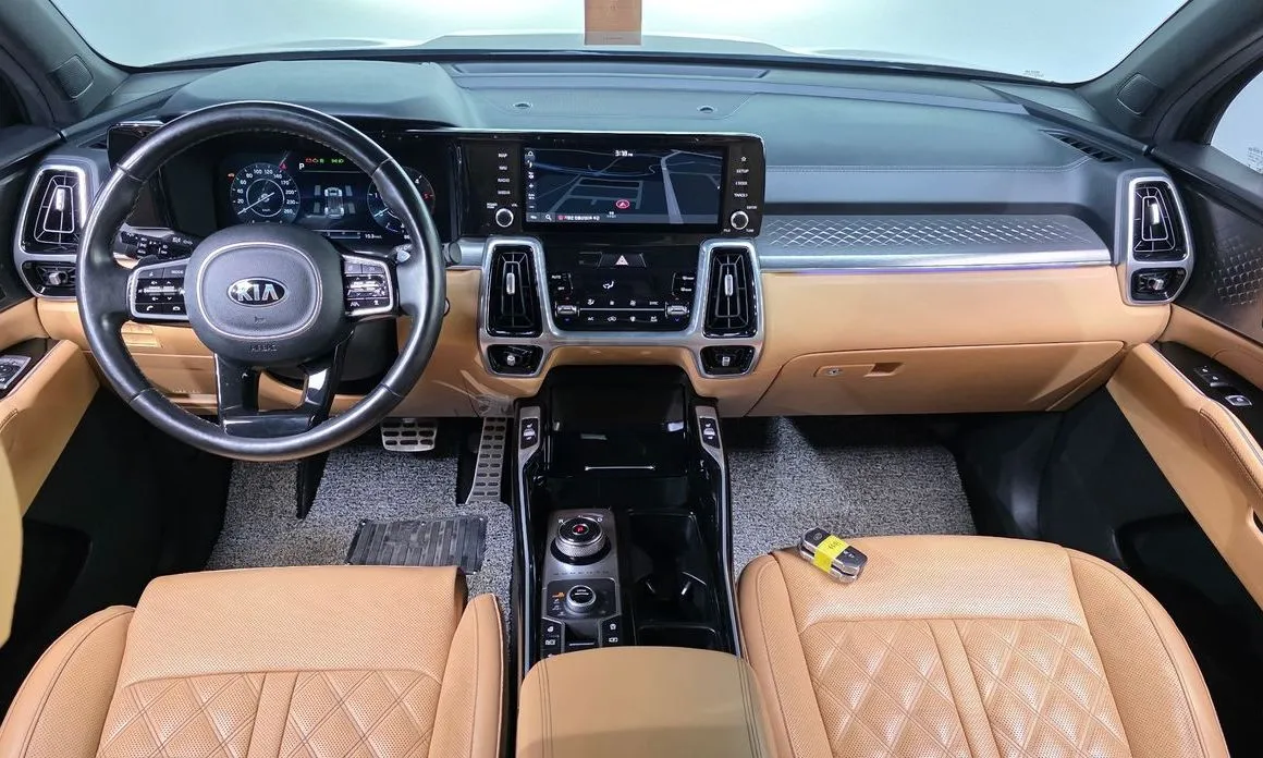 Kia Sorento — фото 8