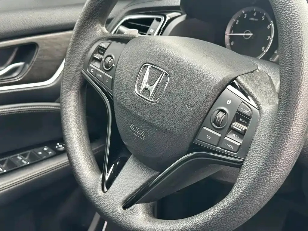 Honda UR-V — фото 9