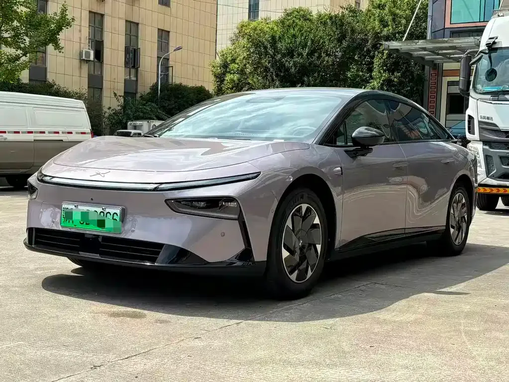 XPeng P7+ — фото 1