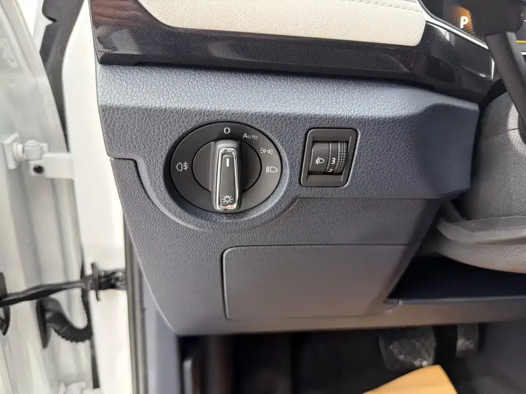Volkswagen Tharu — фото 7