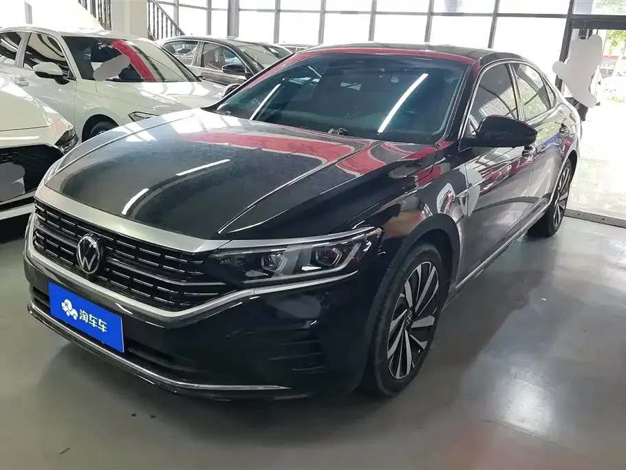 Volkswagen Passat — фото 1