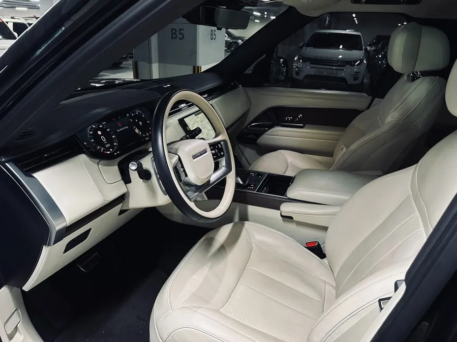 Land Rover Range Rover 2023 из KR, фото 10