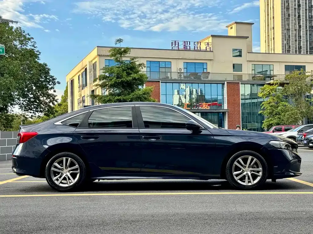 Honda Civic — фото 5