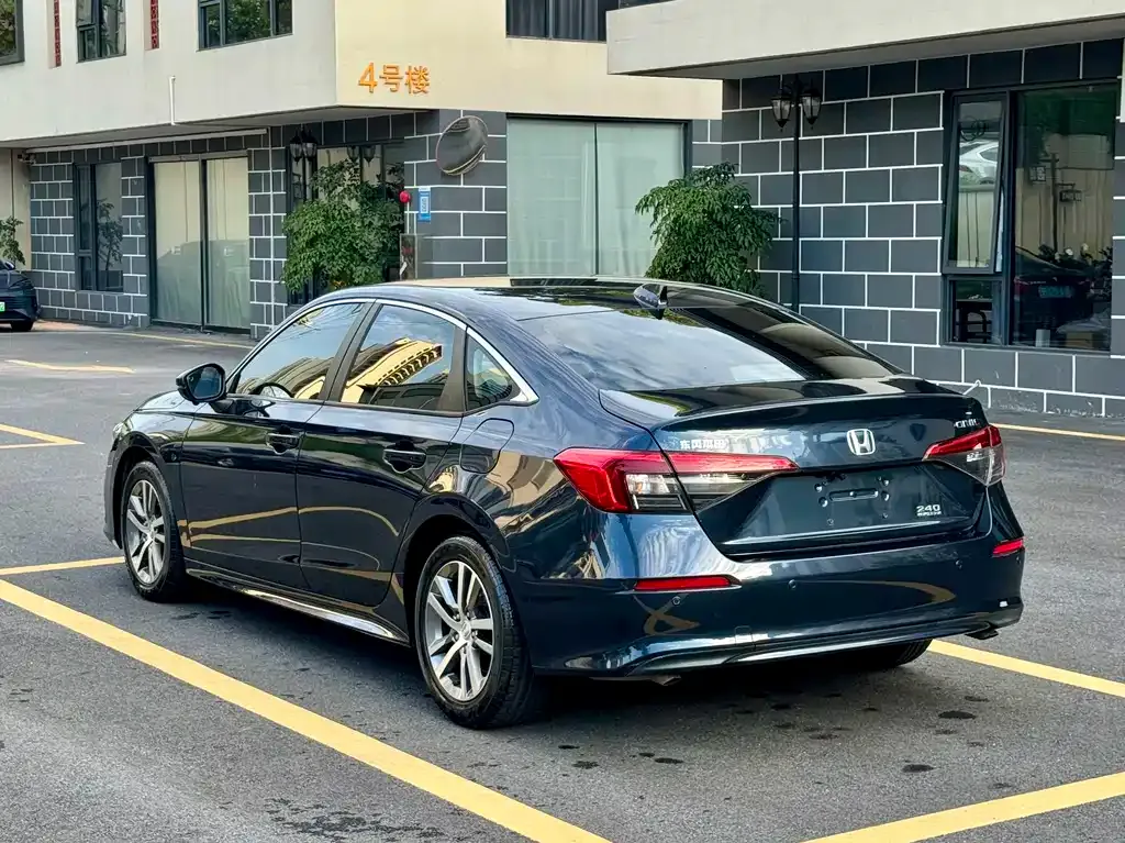 Honda Civic — фото 2