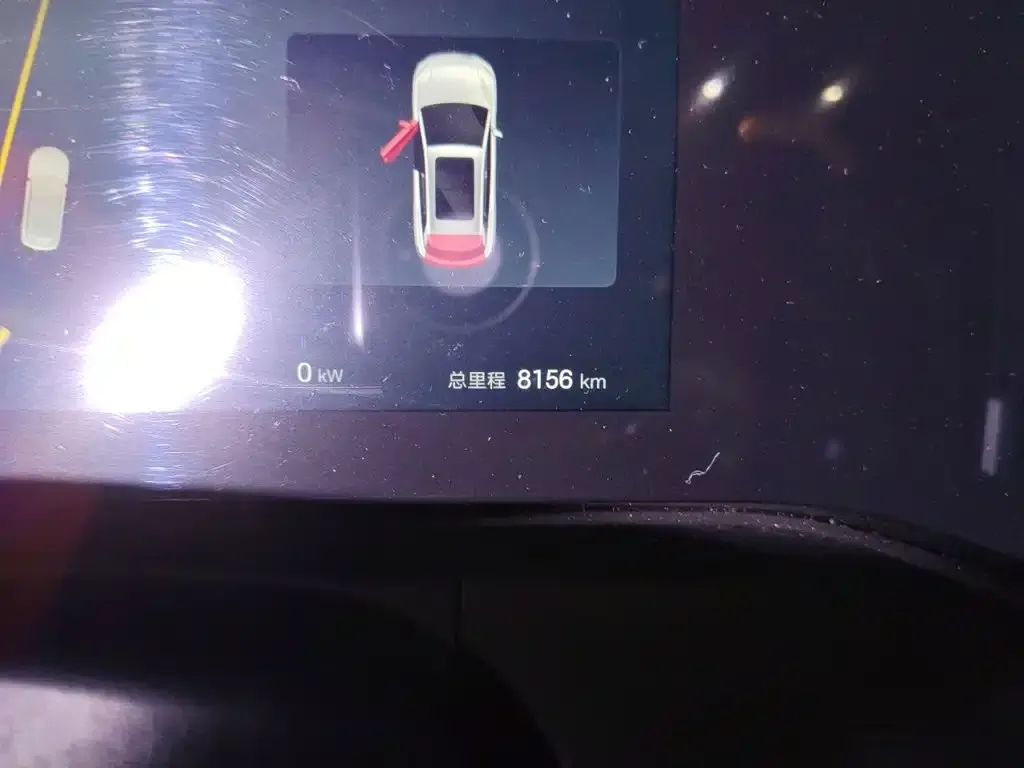 BYD L DM-i — фото 4