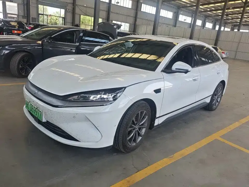 BYD Qin L — фото 1