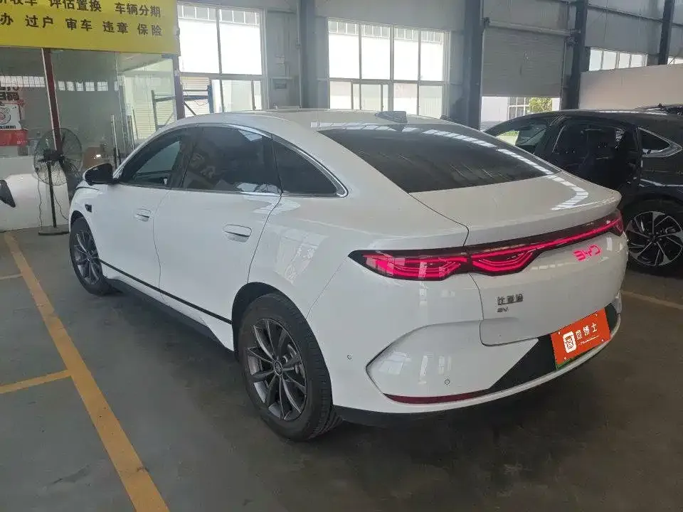 BYD Qin L — фото 3