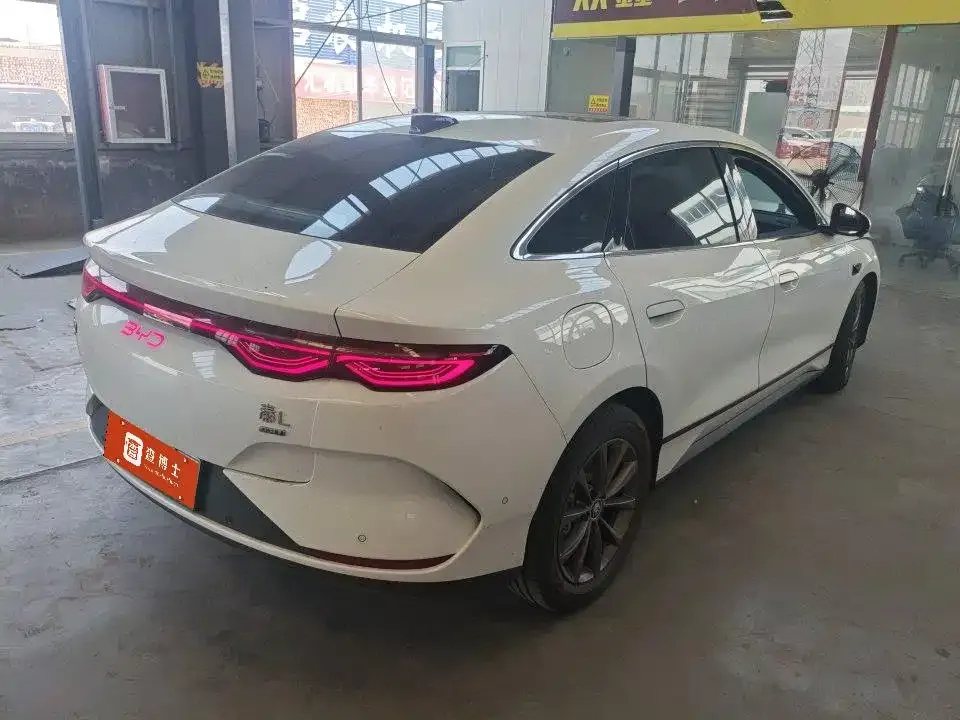 BYD Qin L — фото 5